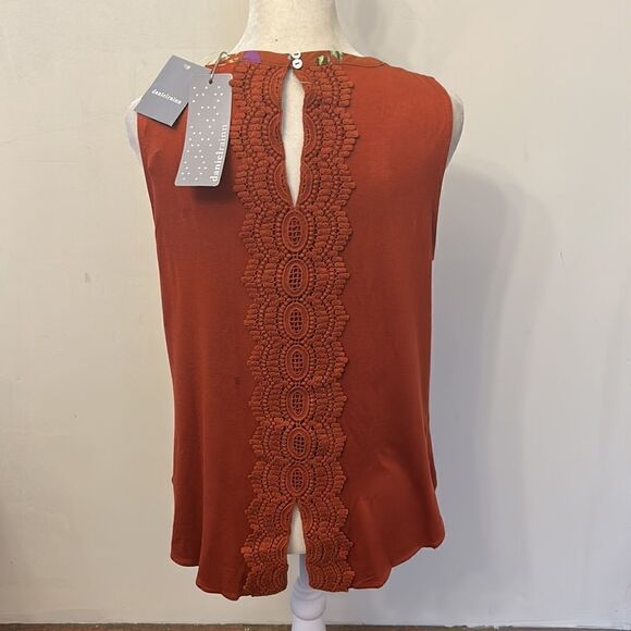 COPY - COPY - Daniel Rainn burnt orange floral mixed media sleeveless blouse Si… - Picture 6 of 10